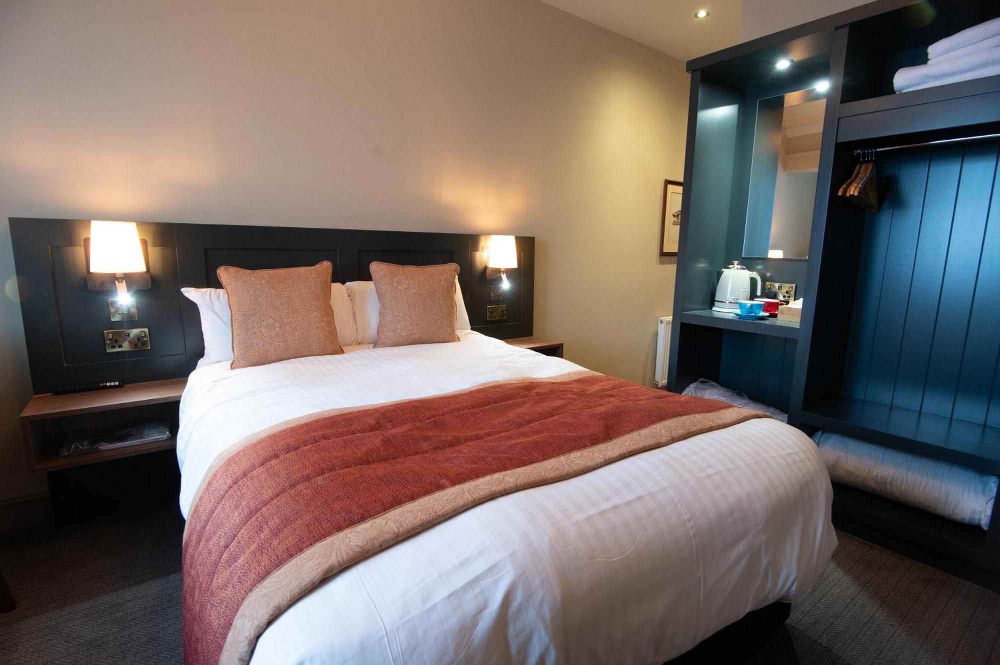 The Dukeries Lodge, Edwinstowe, Nottinghamshire Ngoại thất bức ảnh