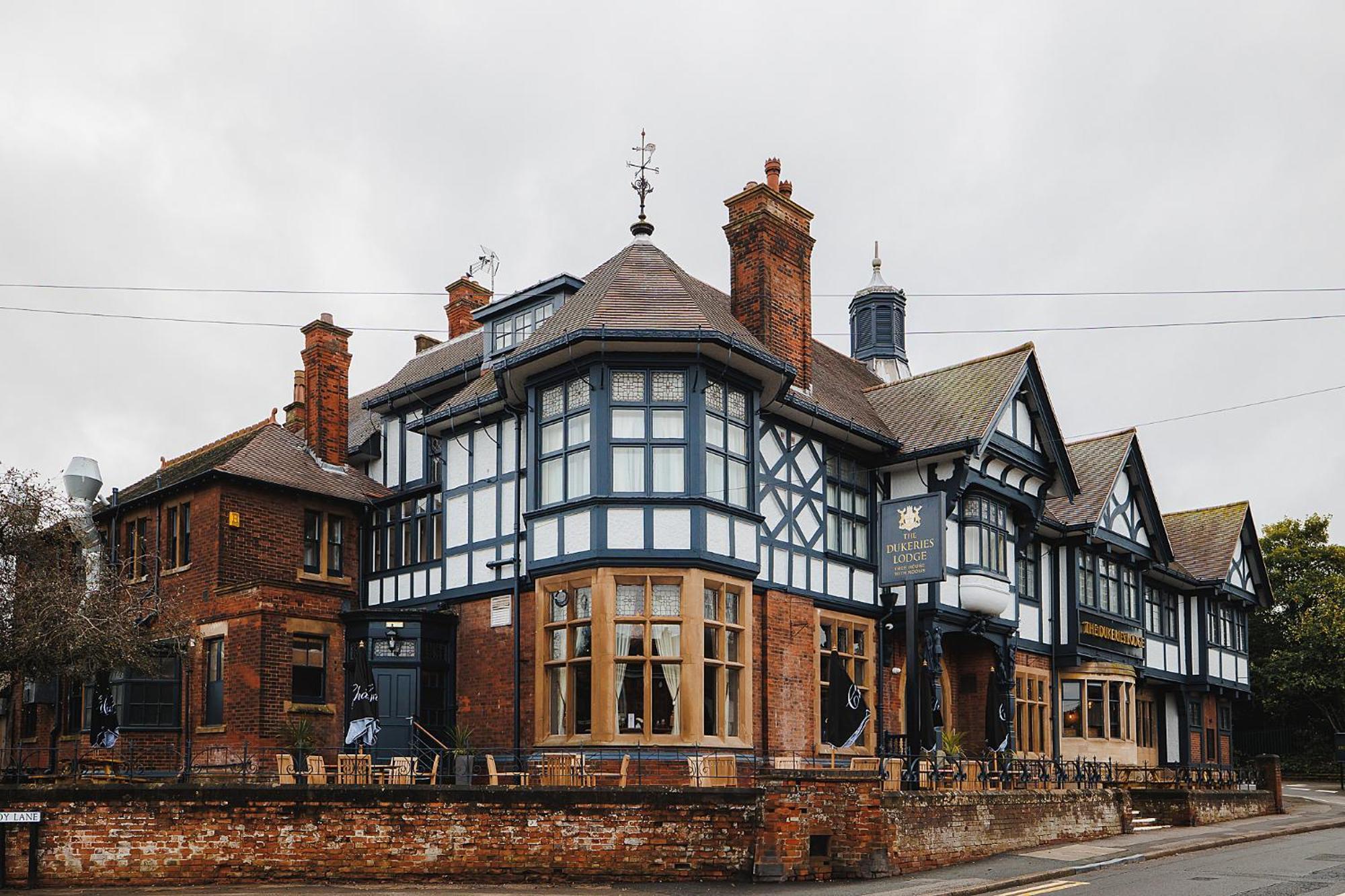 The Dukeries Lodge, Edwinstowe, Nottinghamshire Ngoại thất bức ảnh